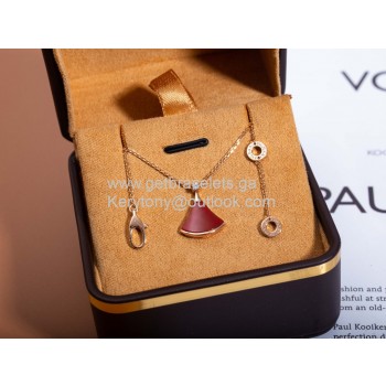 Divas Dream Small Necklace with Carnelian and 1 Diamodns Rose Gold Luxury