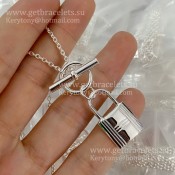 Luxurious Knock-off Hermes Amulettes Cadenas Pendant in Sterling Silver