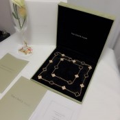 Van Cleef & Arpels Vintage Alhambra long necklace 20 Motifs Black Agate with Diamond