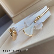 Divas Dream Bracelet Mother of Pearl with Diamonds Yellow Gold Knockoff
