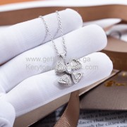 Fiorever Necklace with One Round Diamond and Pave Diamonds White Gold For Sale