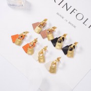 Quality Luxury Hermes OKelly Earrings in Swift Calfskin with Yellow Gold Plated