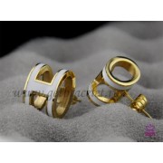 Lacquered Hermes Pop H White Earrings in Yellow Gold