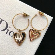 High End Dior Dioramour Multicolor Heart-shaped Pendant Ladies Asymmetric Vintange Brass Hoop Earrings E0937DMRLQ_D919