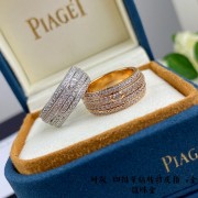Piaget Possession Ring with Four-row of Diamonds White Gold/Rose Gold