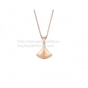Divas Dream Necklace Rose With Pave Diamonds