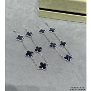 Van Cleef & Arpels Vintage Alhambra Natural Peter Stone With White Gold