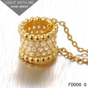 Van Cleef Arpels Yellow Gold Perlee Pendant with Diamonds 5 Rows