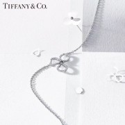 Tiffany & Co Elegant Style Paper Flowers Three Leaf Clover Open Flower Pendant Womens Diamonds Necklace